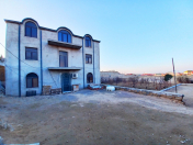 Satılır 6 otaqlı 468 m2 bağ evi Buzovna