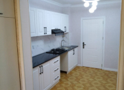 Satılır 3 otaqlı 75 m2 köhnə tikili Ukrayna dairəsi