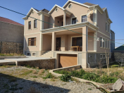 Satılır 8 otaqlı 350 m2 həyət evi Masazır
