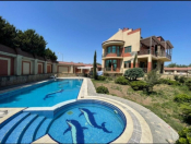 İcarəyə verilir 8 otaqlı 530 m2 bağ evi Maştağa