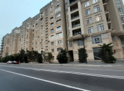Satılır 5 otaqlı 131 m2 köhnə tikili Nəsimi bazarı