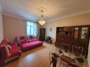 Satılır 2 otaqlı 65 m2 köhnə tikili Nəriman Nərimanov m.