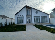 Satılır 3 otaqlı 180 m2 bağ evi Mərdəkan