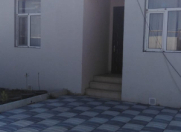 İcarəyə verilir 3 otaqlı 100 m2 həyət evi Səngəçal