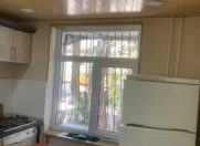 İcarəyə verilir 2 otaqlı 42 m2 köhnə tikili Elmlər Akademiyası m.