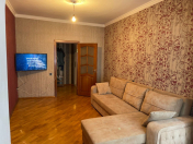 Satılır 2 otaqlı 62 m2 köhnə tikili Əhmədli m.