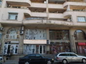 Satılır 3 otaqlı 80 m2 obyekt Nizami m.