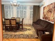 İcarəyə verilir 3 otaqlı 80 m2 köhnə tikili Elmlər Akademiyası m.