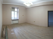 İcarəyə verilir 2 otaqlı 66 m2 ofis 28 May m.