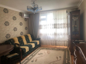 İcarəyə verilir 3 otaqlı 80 m2 köhnə tikili İnşaatçılar m.