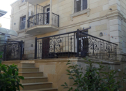 Satılır 6 otaqlı 250 m2 həyət evi Badamdar