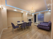 İcarəyə verilir 3 otaqlı 150 m2 yeni tikili Yasamal r.