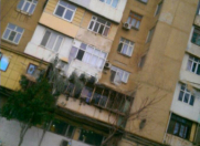 Satılır 4 otaqlı 100 m2 köhnə tikili Əhmədli m.