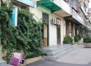 Satılır 3 otaqlı 250 m2 obyekt Qara Qarayev m.