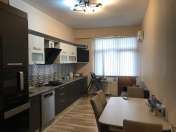 Satılır 2 otaqlı 90 m2 yeni tikili Əhmədli m.