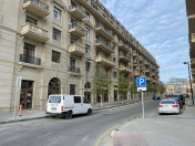 Satılır 2 otaqlı 225 m2 obyekt Ağ şəhər