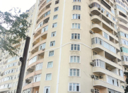 Satılır 4 otaqlı 165 m2 obyekt Yasamal r.