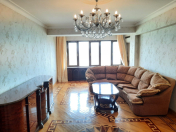 İcarəyə verilir 4 otaqlı 140 m2 köhnə tikili Elmlər Akademiyası m.