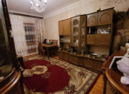 Satılır 2 otaqlı 65 m2 köhnə tikili Gənclik m.