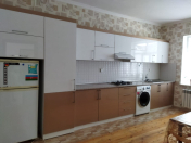 Satılır 4 otaqlı 182 m2 həyət evi Y.Suraxanı