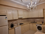 İcarəyə verilir 3 otaqlı 130 m2 yeni tikili Yasamal r.