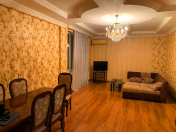 Satılır 3 otaqlı 100 m2 yeni tikili Əhmədli m.