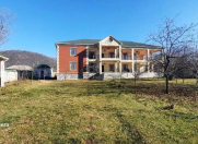 Satılır 10 otaqlı 750 m2 villa Qəbələ