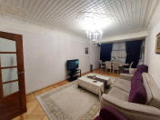 Satılır 2 otaqlı 65 m2 köhnə tikili Gənclik m.