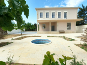 Satılır 4 otaqlı 240 m2 villa Sea Breeze Resort