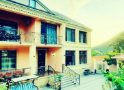 İcarəyə verilir 5 otaqlı 300 m2 villa Qəbələ