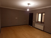 Satılır 4 otaqlı 80 m2 həyət evi Əmircan