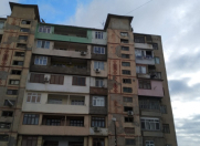 Satılır 2 otaqlı 56 m2 köhnə tikili Neapol dairəsi