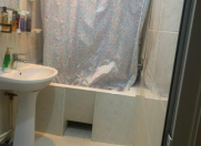 Satılır 4 otaqlı 105 m2 köhnə tikili Əhmədli m.