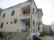 Satılır 8 otaqlı 800 m2 həyət evi Bakıxanov