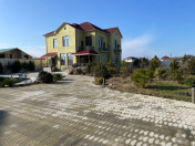 Satılır 6 otaqlı 360 m2 bağ evi Buzovna