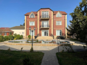 İcarəyə verilir 6 otaqlı 400 m2 bağ evi Novxanı