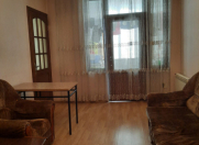 Satılır 2 otaqlı 60 m2 köhnə tikili Gənclik m.