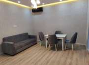 İcarəyə verilir 4 otaqlı 105 m2 köhnə tikili 28 May m.