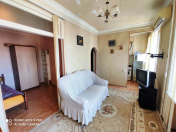 İcarəyə verilir 2 otaqlı 45 m2 köhnə tikili Elmlər Akademiyası m.