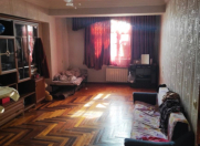 Satılır 2 otaqlı 65 m2 köhnə tikili Gənclik m.