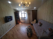Satılır 2 otaqlı 60 m2 yeni tikili Əhmədli m.