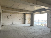 Satılır 4 otaqlı 218 m2 yeni tikili Şərq Bazarı