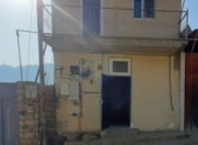 Satılır 2 otaqlı 65 m2 həyət evi Bayıl parkı