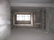 Satılır 4 otaqlı 250 m2 yeni tikili Şərq Bazarı