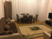 İcarəyə verilir 3 otaqlı 90 m2 yeni tikili Elmlər Akademiyası m.