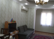 İcarəyə verilir 2 otaqlı 60 m2 köhnə tikili Elmlər Akademiyası m.