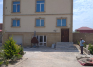 İcarəyə verilir 7 otaqlı 250 m2 bağ evi Türkan