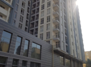 Satılır 2 otaqlı 105 m2 yeni tikili Azərbaycan Dillər Universiteti