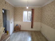 İcarəyə verilir 1 otaqlı 18 m2 ofis Yasamal r.