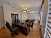 İcarəyə verilir 4 otaqlı 250 m2 ofis Nizami m.
